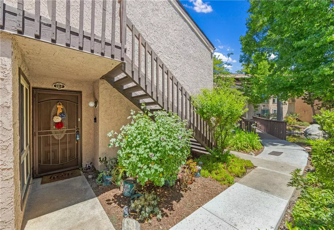 Long Beach, CA 90815,7890 E Spring Street #22F