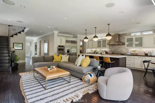 Costa Mesa, CA 92627,178 Flower Street