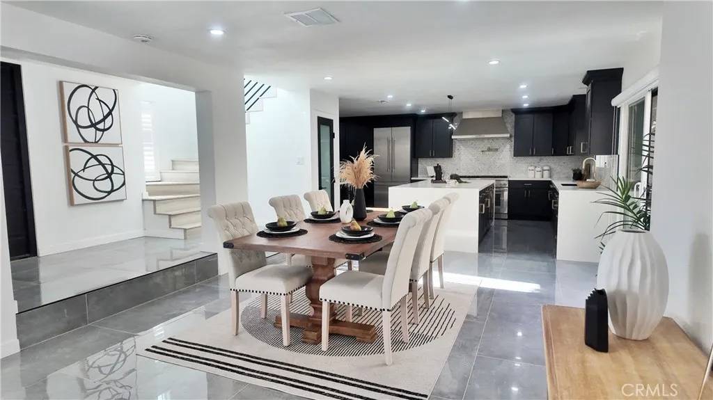 12270 Circula Panorama, Santa Ana, CA 92705