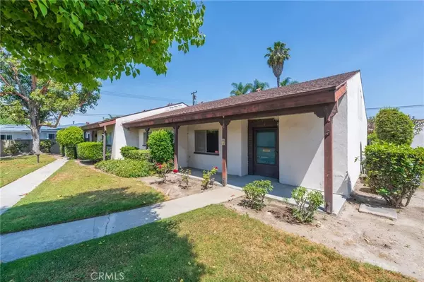 Anaheim, CA 92804,2011 W Katella Avenue #61