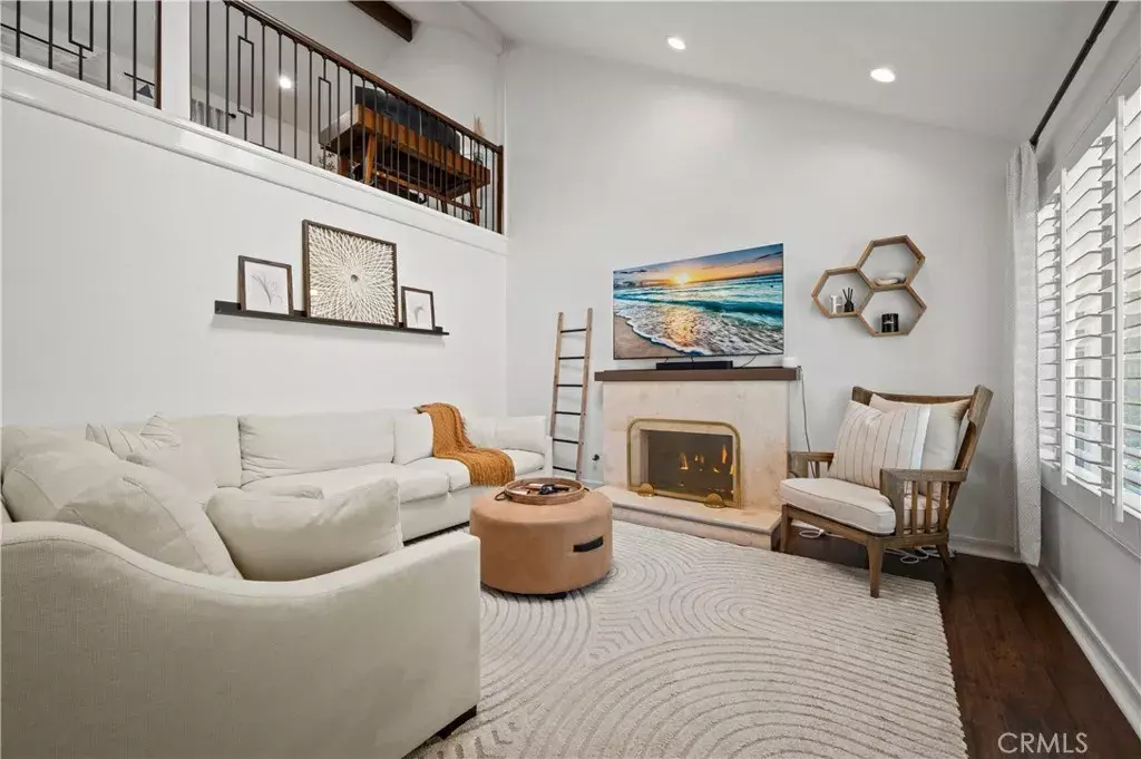 Lake Forest, CA 92630,22565 Cottonwood Circle