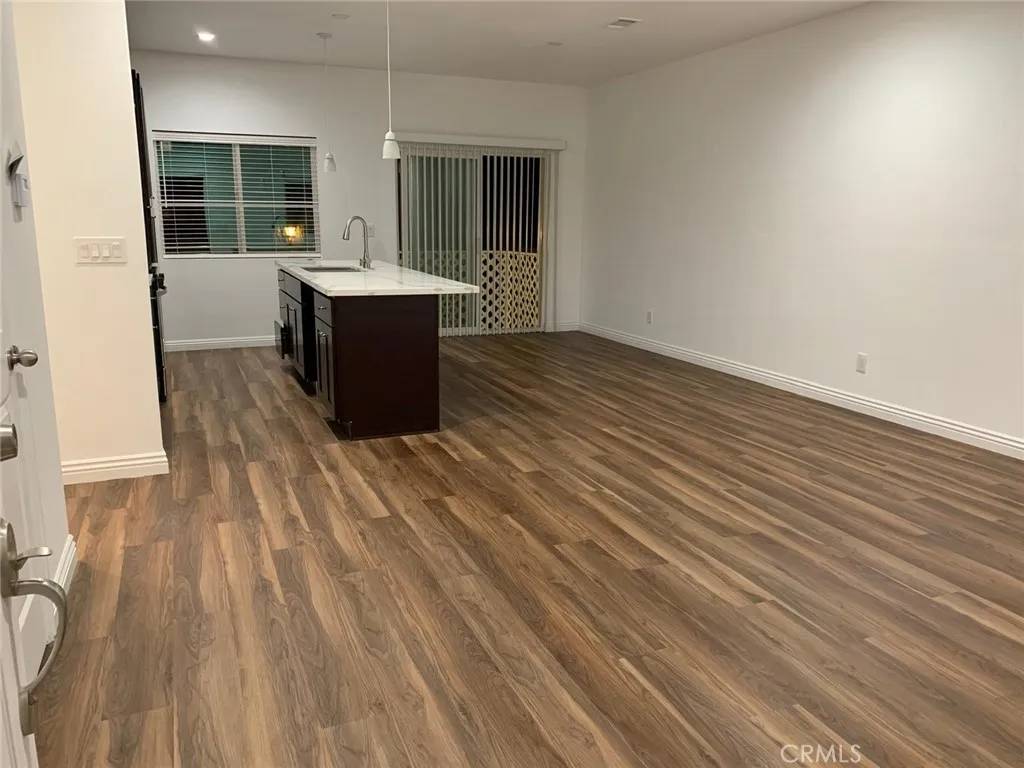 Corona, CA 92879,1057 circle city dr Circle