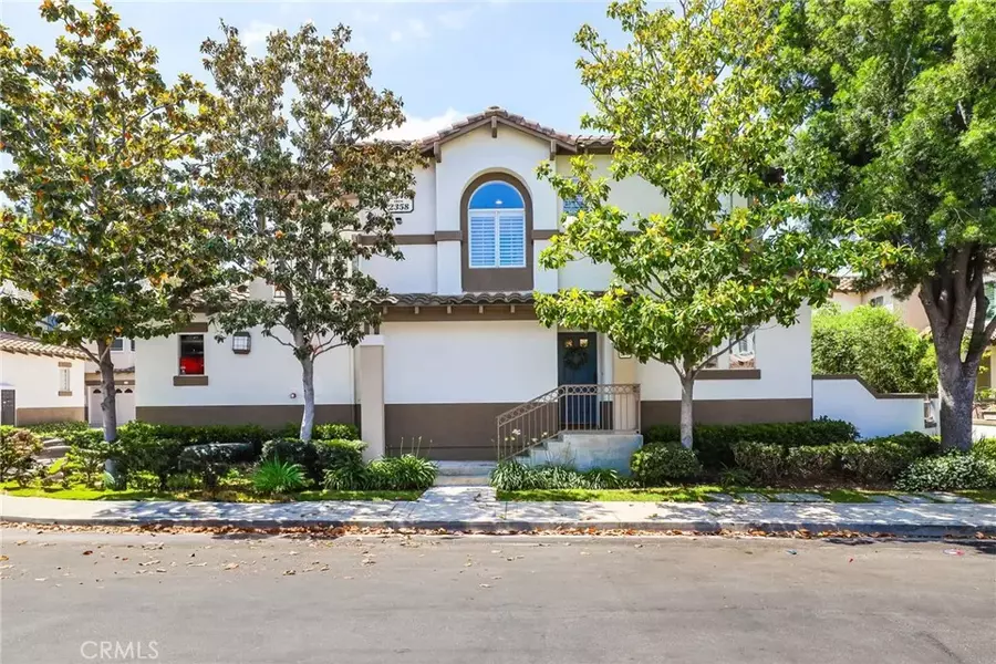 2348 Sunningdale Drive, Tustin, CA 92782