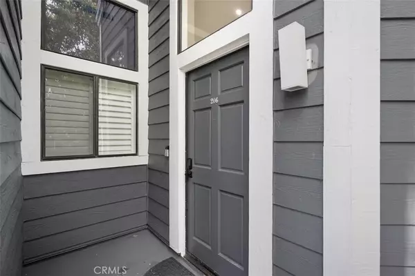 Huntington Beach, CA 92646,20092 Bayfront Lane #206