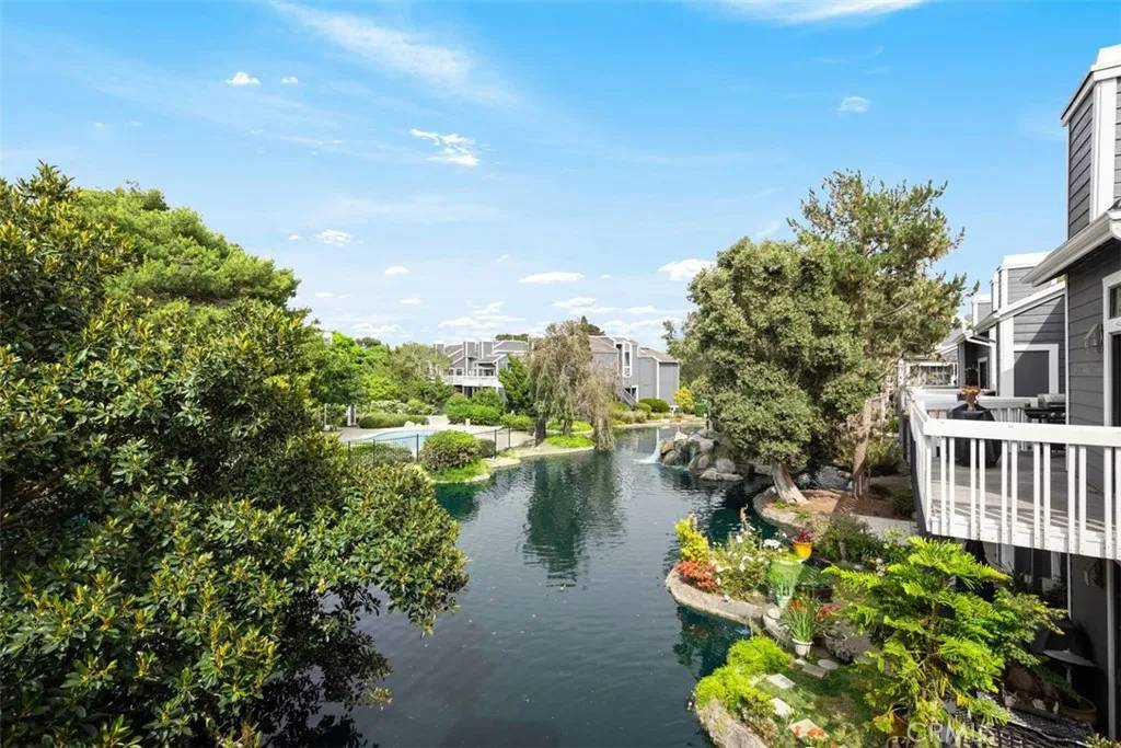 20092 Bayfront Lane #206, Huntington Beach, CA 92646