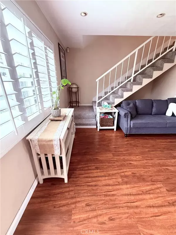 Anaheim, CA 92807,500 N Tustin Avenue #106