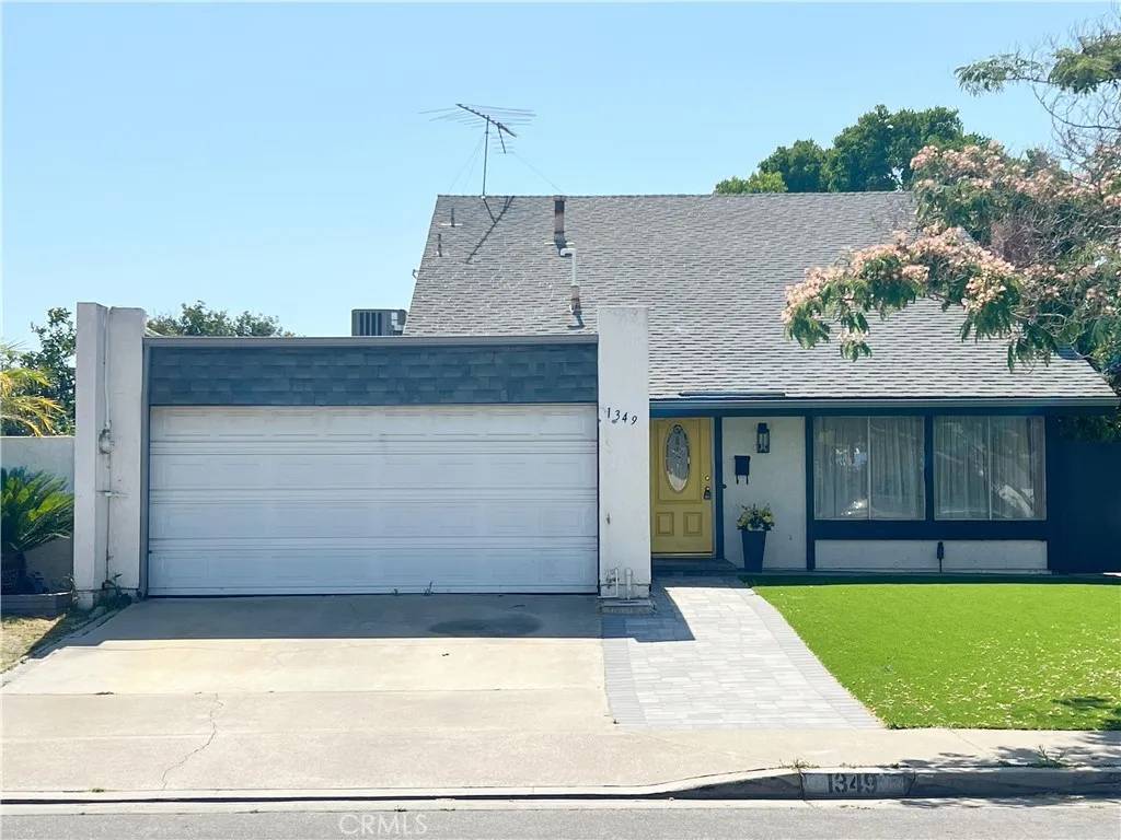 1349 S Amberwick Lane, Anaheim, CA 92804