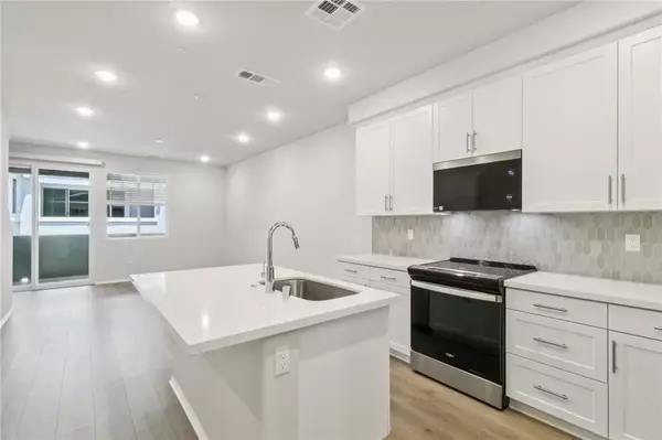 San Marcos, CA 92069,2203 Saltbush Drive