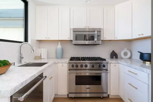 Newport Beach, CA 92663,131 46th Street