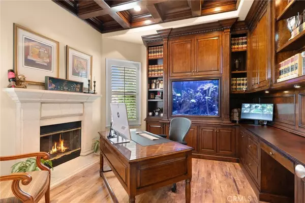 Huntington Beach, CA 92648,18912 Rockinghorse Lane