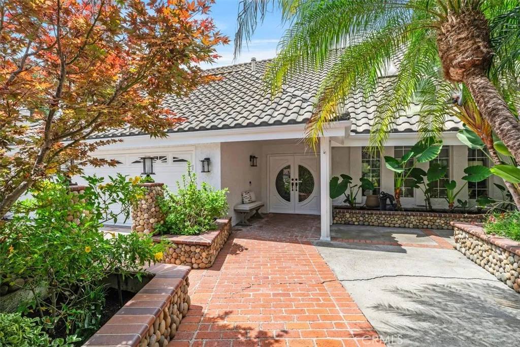 24942 Grissom Road, Laguna Hills, CA 92653