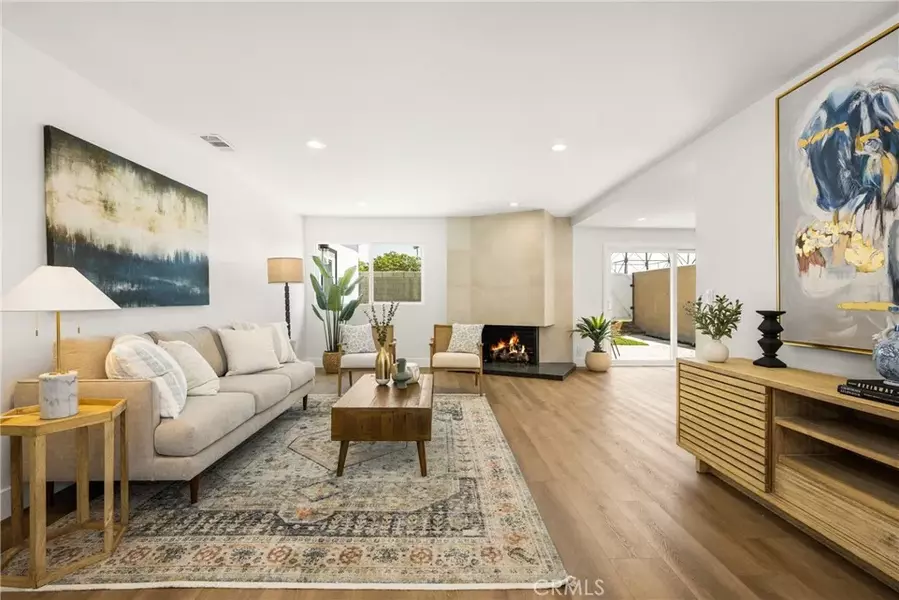 9802 Effingham Drive, Huntington Beach, CA 92646