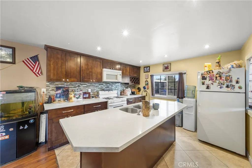 17333 Valley #103, Fontana, CA 92336