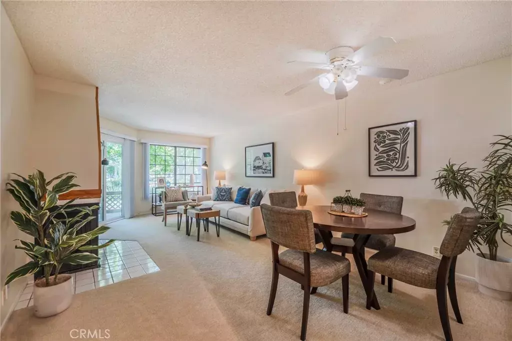 Orange, CA 92866,700 E Lake Drive #13