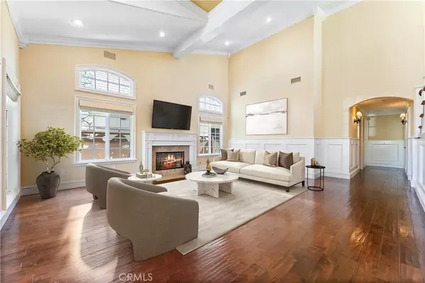 Huntington Beach, CA 92646,22052 Susan Lane