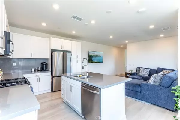 Ontario, CA 91761,3580 E Peckham Paseo #2