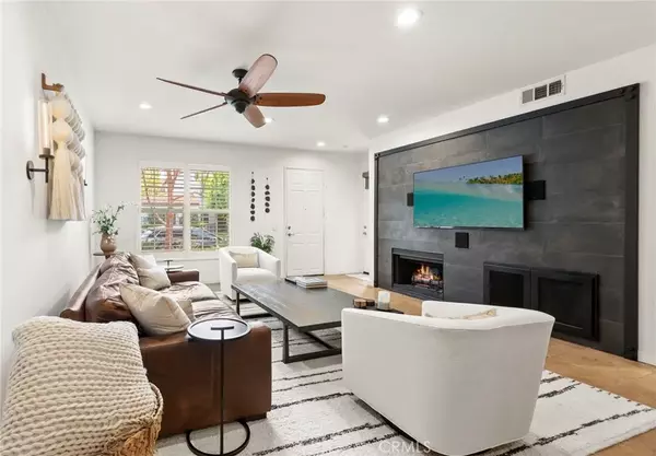 Irvine, CA 92603,85 Reunion