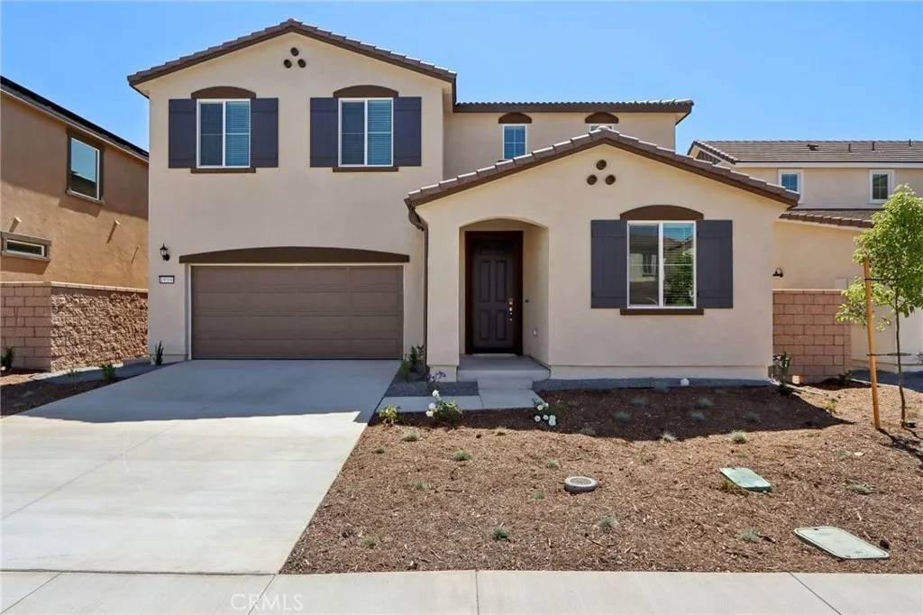 19508 Hanging Rock Road, Lake Elsinore, CA 92532