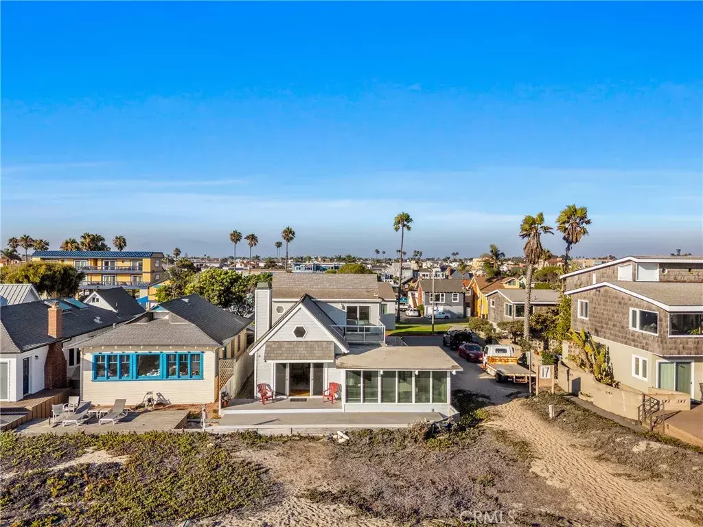 Sunset Beach, CA 90742,16685 S Pacific Avenue