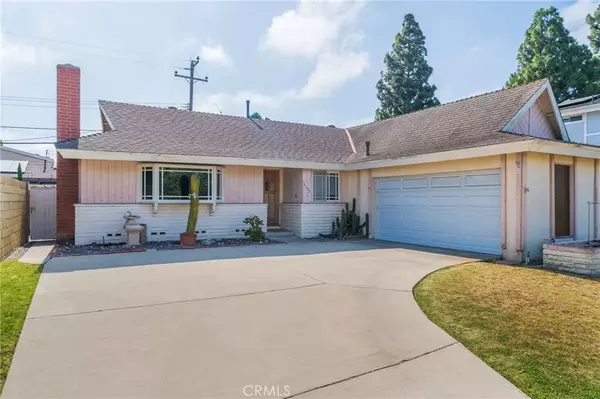 Huntington Beach, CA 92647,16192 Marjan