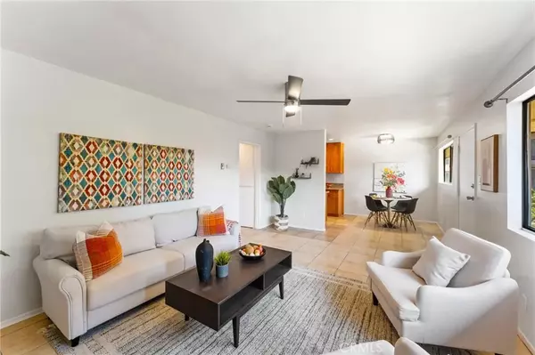 Long Beach, CA 90805,5535 Ackerfield Avenue #10