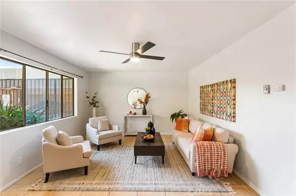 Long Beach, CA 90805,5535 Ackerfield Avenue #10