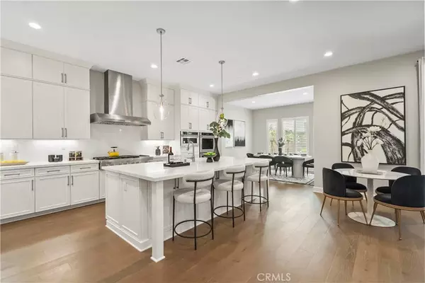 Irvine, CA 92618,370 Sawbuck