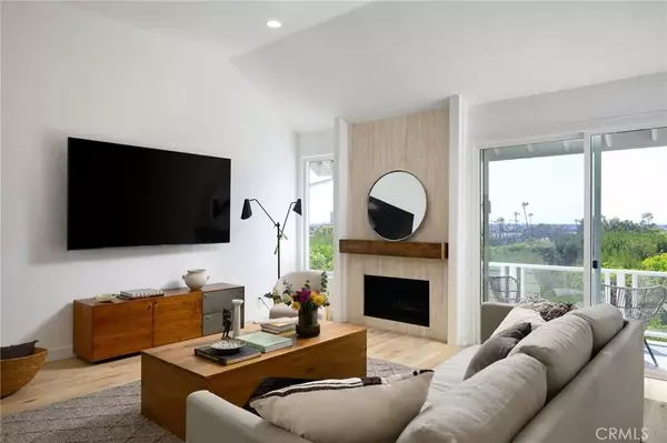 Newport Beach, CA 92660,47 Southampton Court