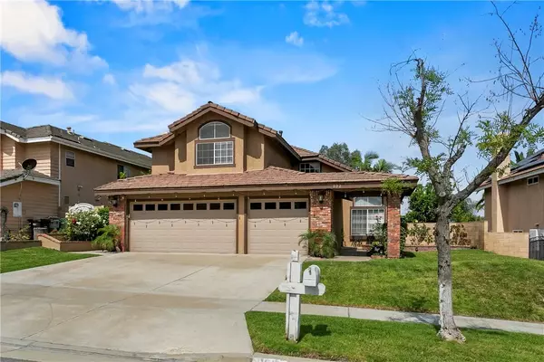 902 Highland View Drive, Corona, CA 92882
