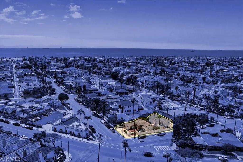 627 7th Street, Huntington Beach, CA 92648