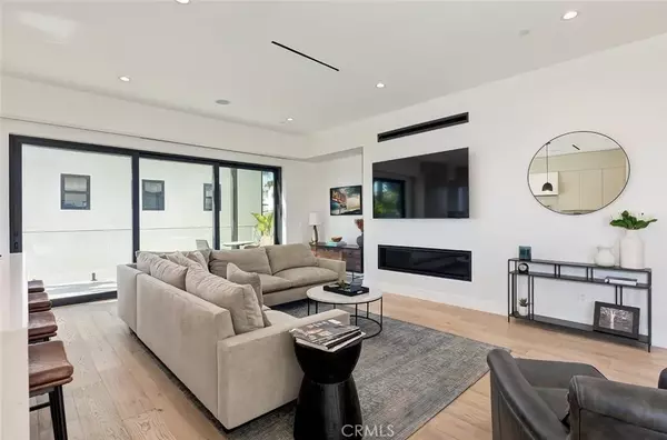 Hermosa Beach, CA 90254,622 1st Place
