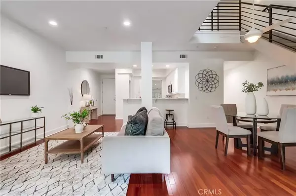 Long Beach, CA 90802,395 East 4th Street #13