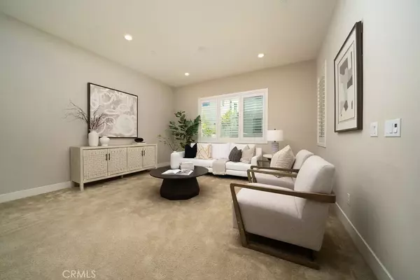 Irvine, CA 92618,109 Pitch