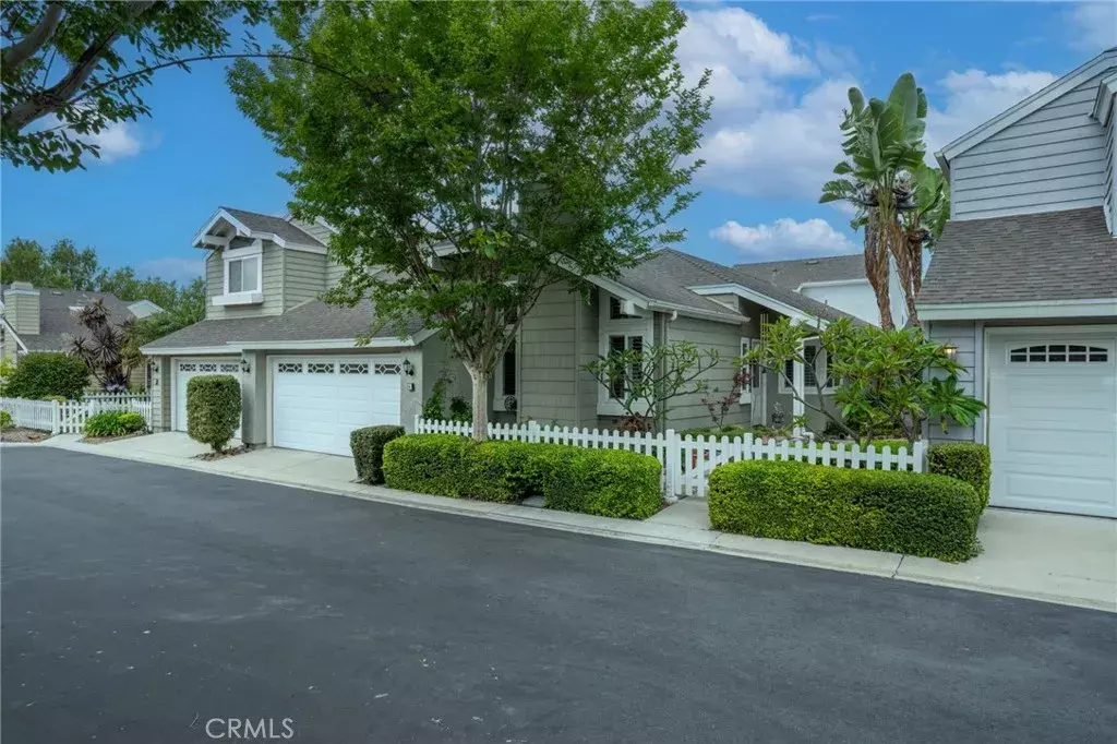 Irvine, CA 92606,9 Edgestone