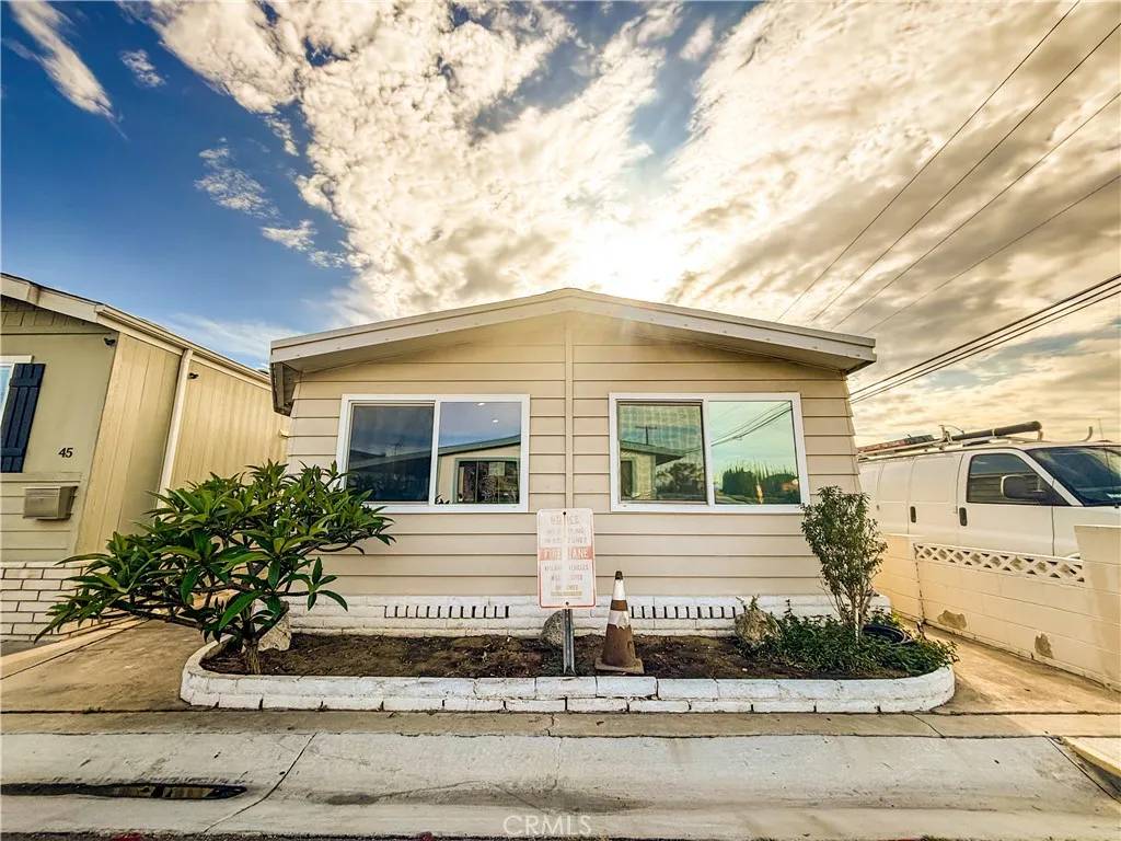 12062 W Edinger #46, Santa Ana, CA 92704