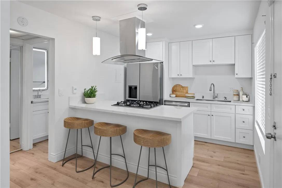 1422 Cabrillo Park Drive #F, Santa Ana, CA 92701