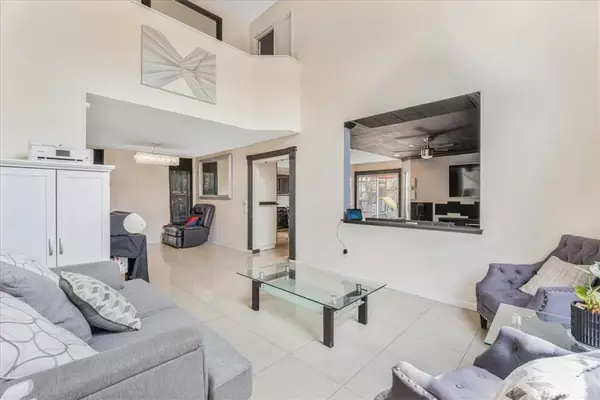 Perris, CA 92571,507 Coudures Way