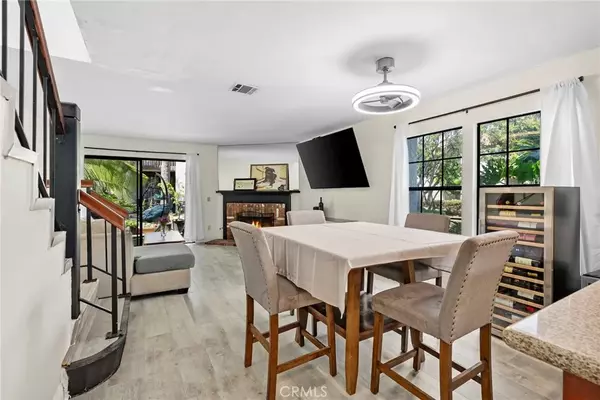 Placentia, CA 92870,392 Hawaii Way