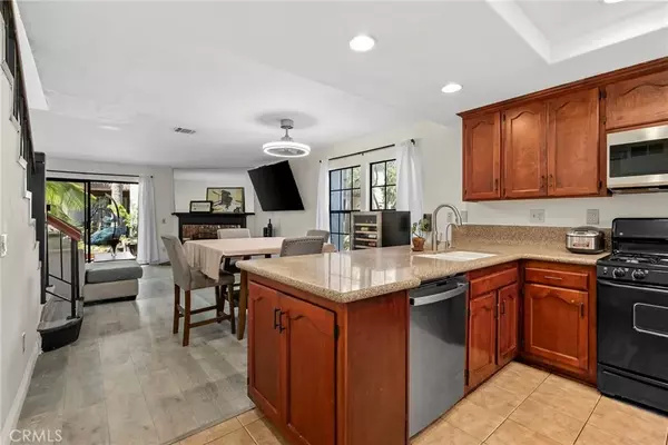 Placentia, CA 92870,392 Hawaii Way