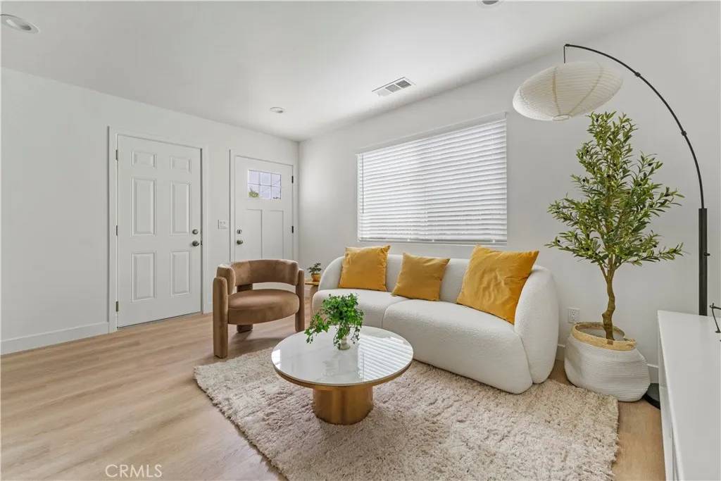 Fullerton, CA 92833,600 S Brookhurst Road #A