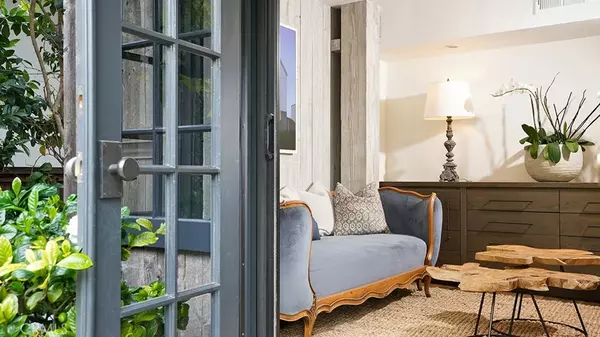 Corona Del Mar, CA 92625,604 Begonia Avenue