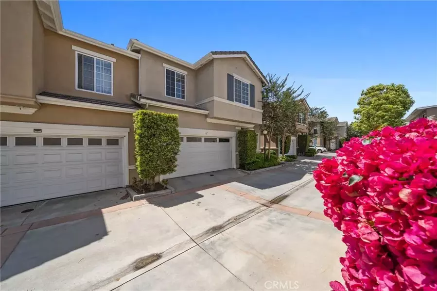 7805 Garfield Avenue, Huntington Beach, CA 92648