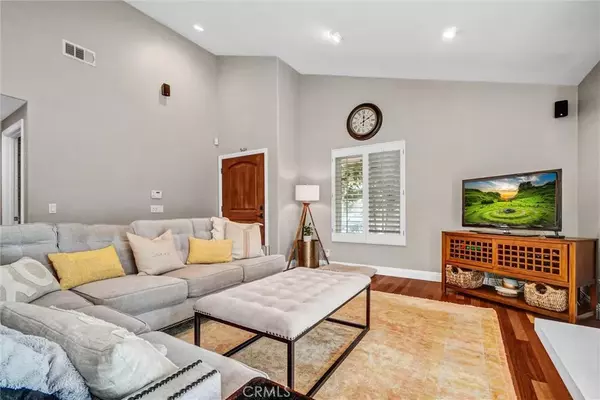 Irvine, CA 92604,1 Deerwood West