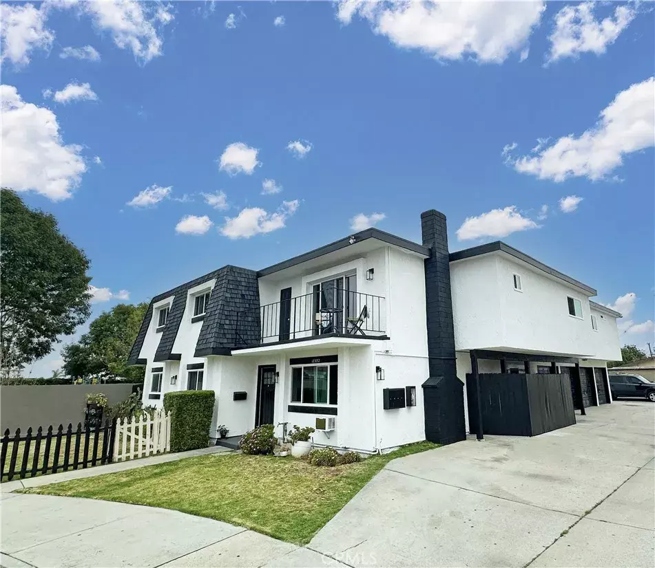 Huntington Beach, CA 92647,17372 Dairyview Circle