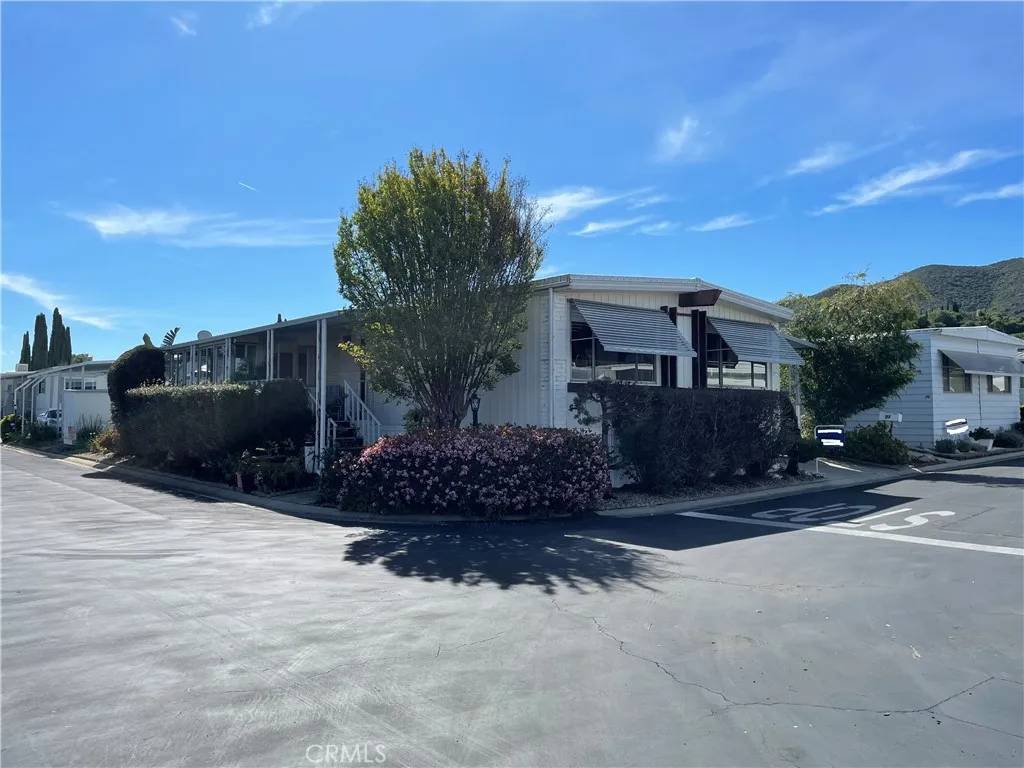 Newbury Park, CA 91320,71 Suzanne