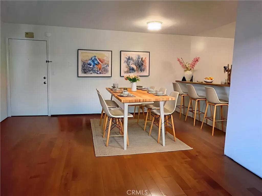 Encino, CA 91316,5414 Newcastle Avenue #7