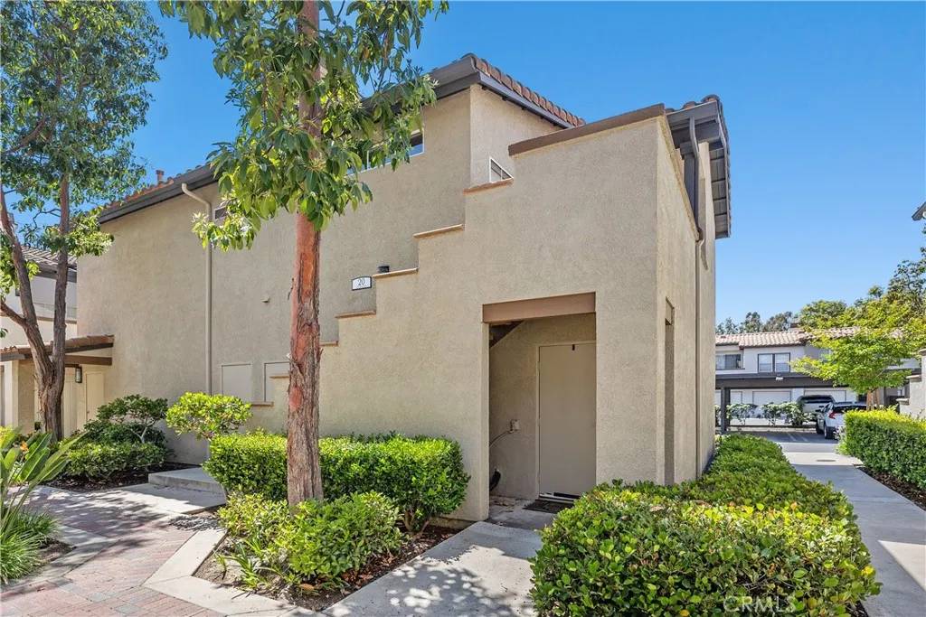 Rancho Santa Margarita, CA 92688,20 Via Jolitas