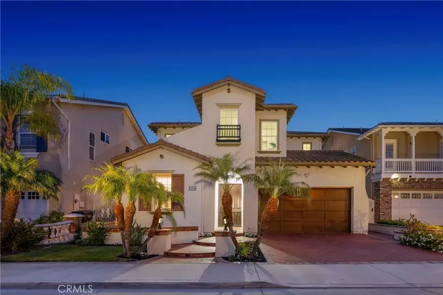 19084 Redford Lane, Huntington Beach, CA 92648