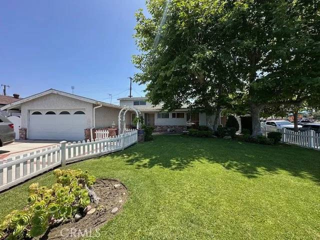824 N La Perla Street, Anaheim, CA 92801