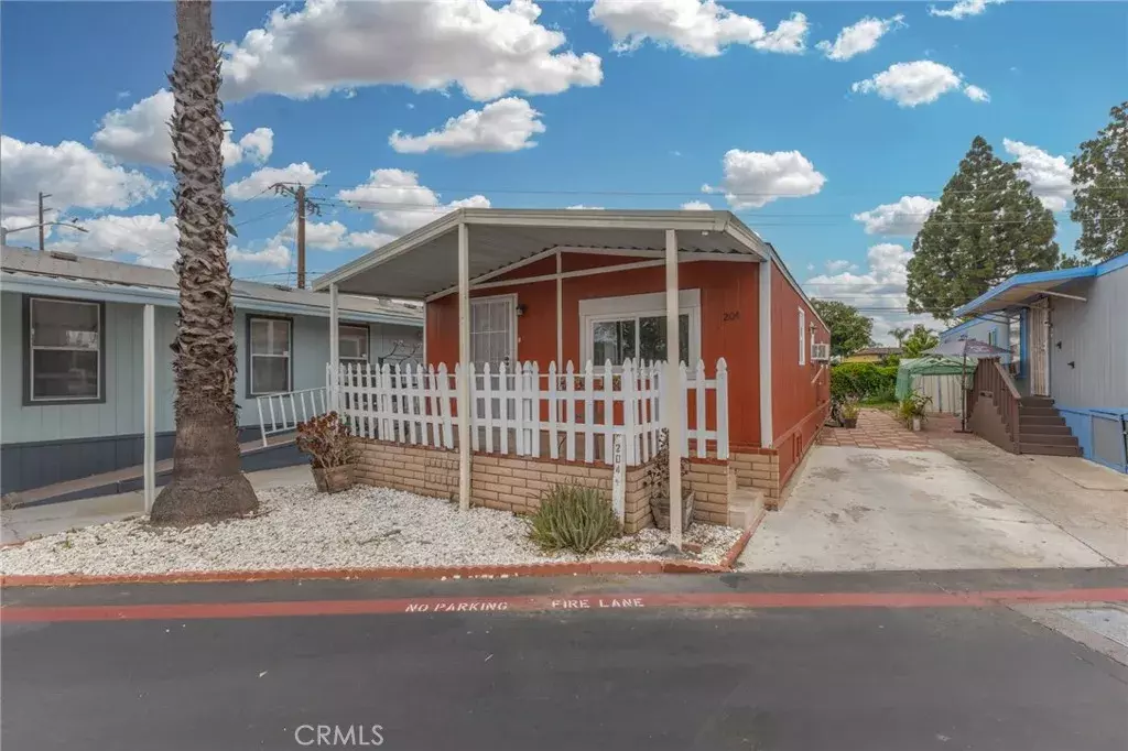 Garden Grove, CA 92840,12560 Haster #204